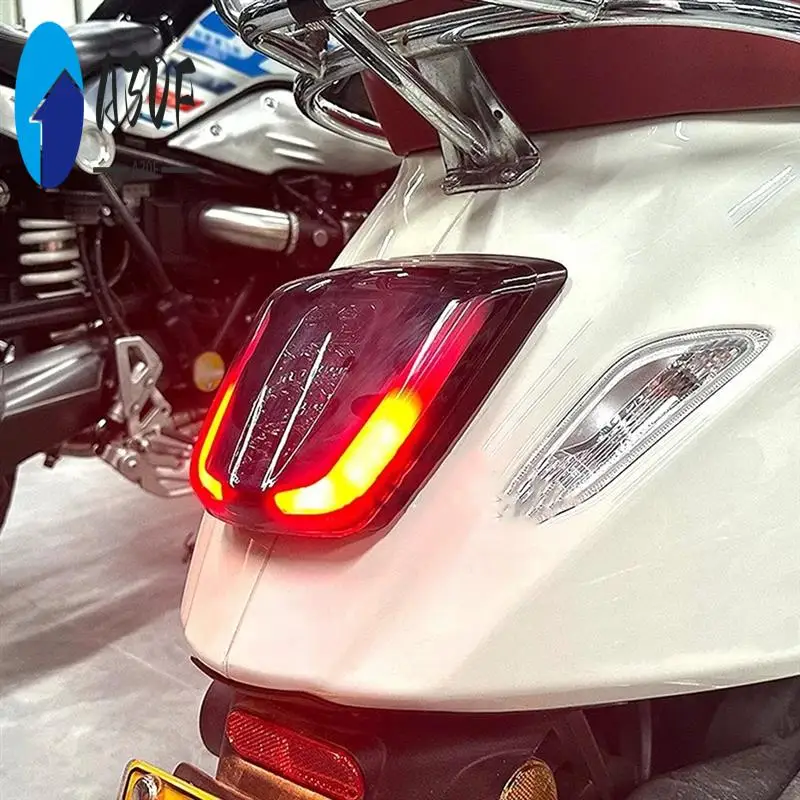 

A30F-Motorcycle LED Taillight Rear Brake Light For VESPA SPRINT PRIMAVERA 125 150 Sprint Primavera 150 125 Sprint 150