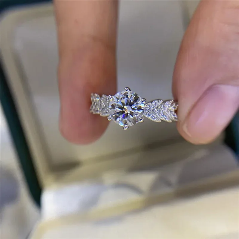 Серебряное женское кольцо с муассанитом 1 карат, 18 К