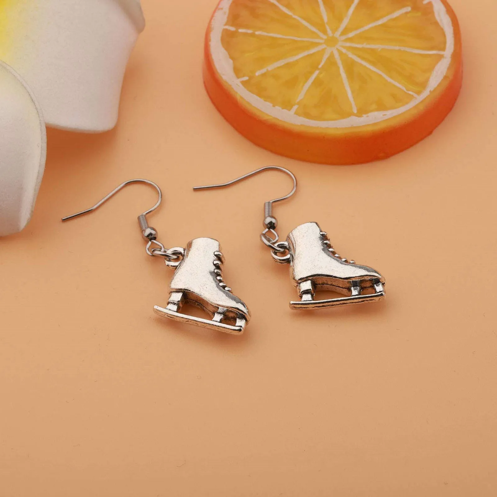 Creative New Skater Earrings Necklace Korean Fashion Ice Skate Pendant Figure Skating Dangle Earring Jewelry For Skate Lover