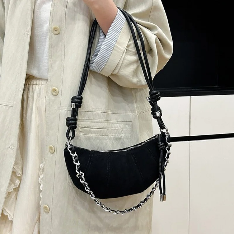 

Sophisticated Ladies Leather Tote Bag With Gold Hardware Elegant Designer Style Work Bag For Professional Women