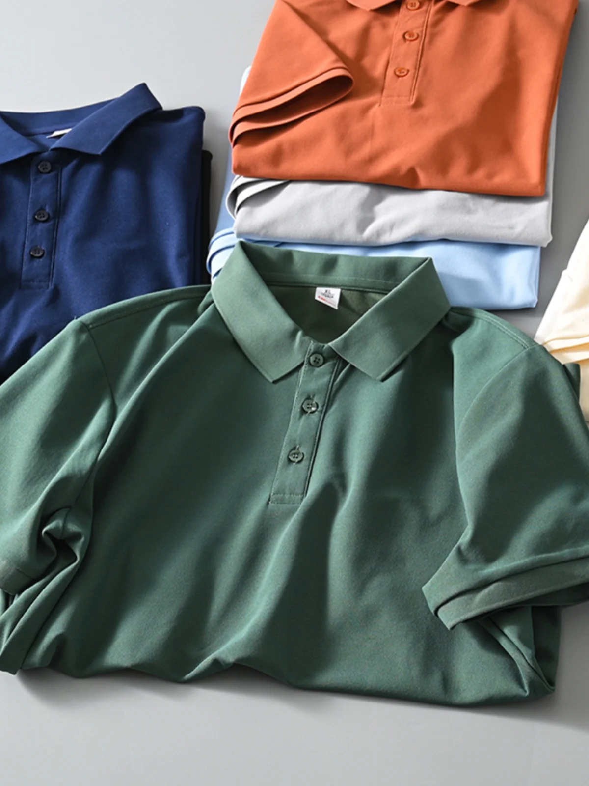 Summer Men's Basic  Color Casual  Shirt Short Sleeve Precision Thread Bead Ground Fabric Turn-down Collar Modern Style