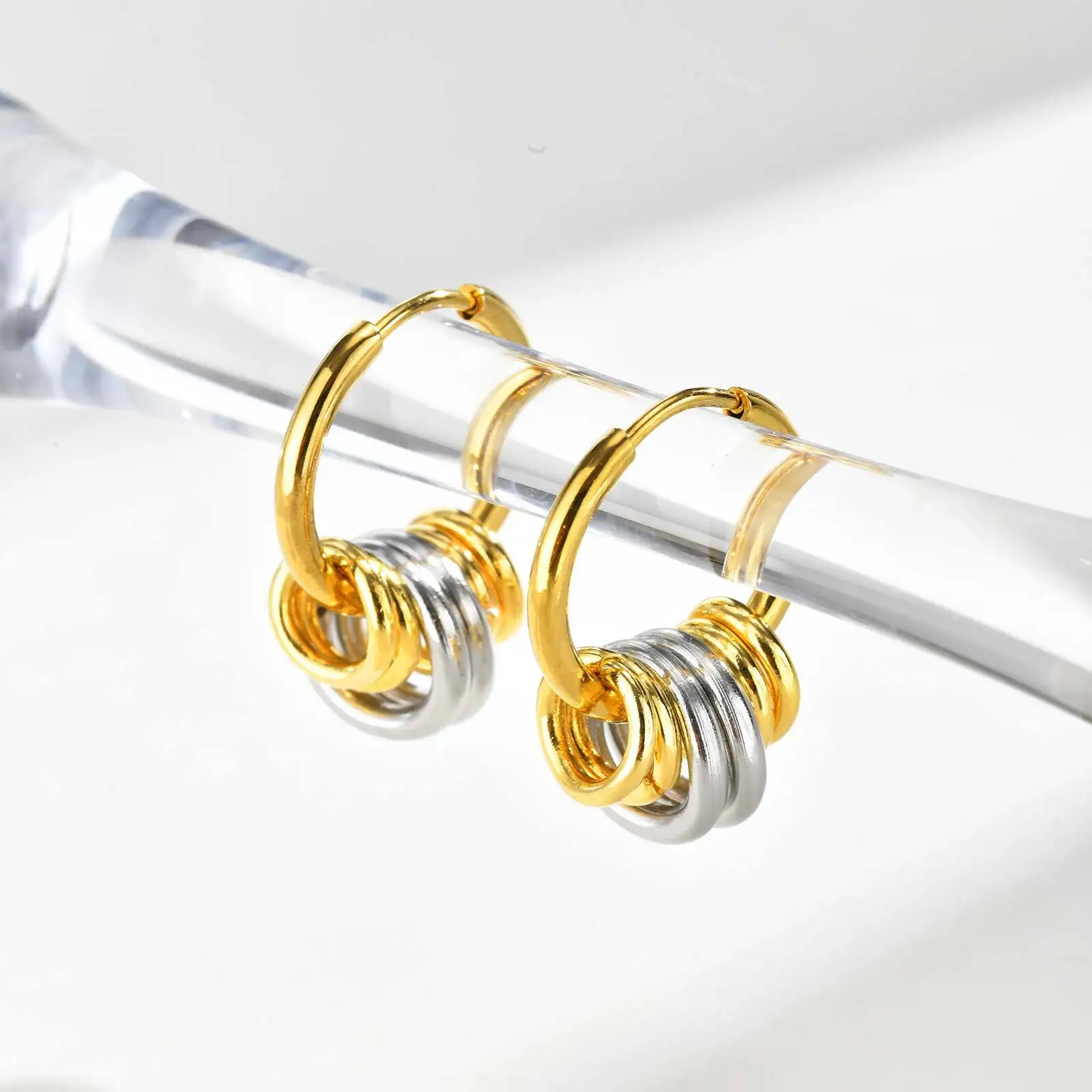 Vnox Classic Multiple Circles Hoop Earrings For Women, Stainless Steel Mixed Color Detachable Multi-ring Ear Jewelry - Detail 1