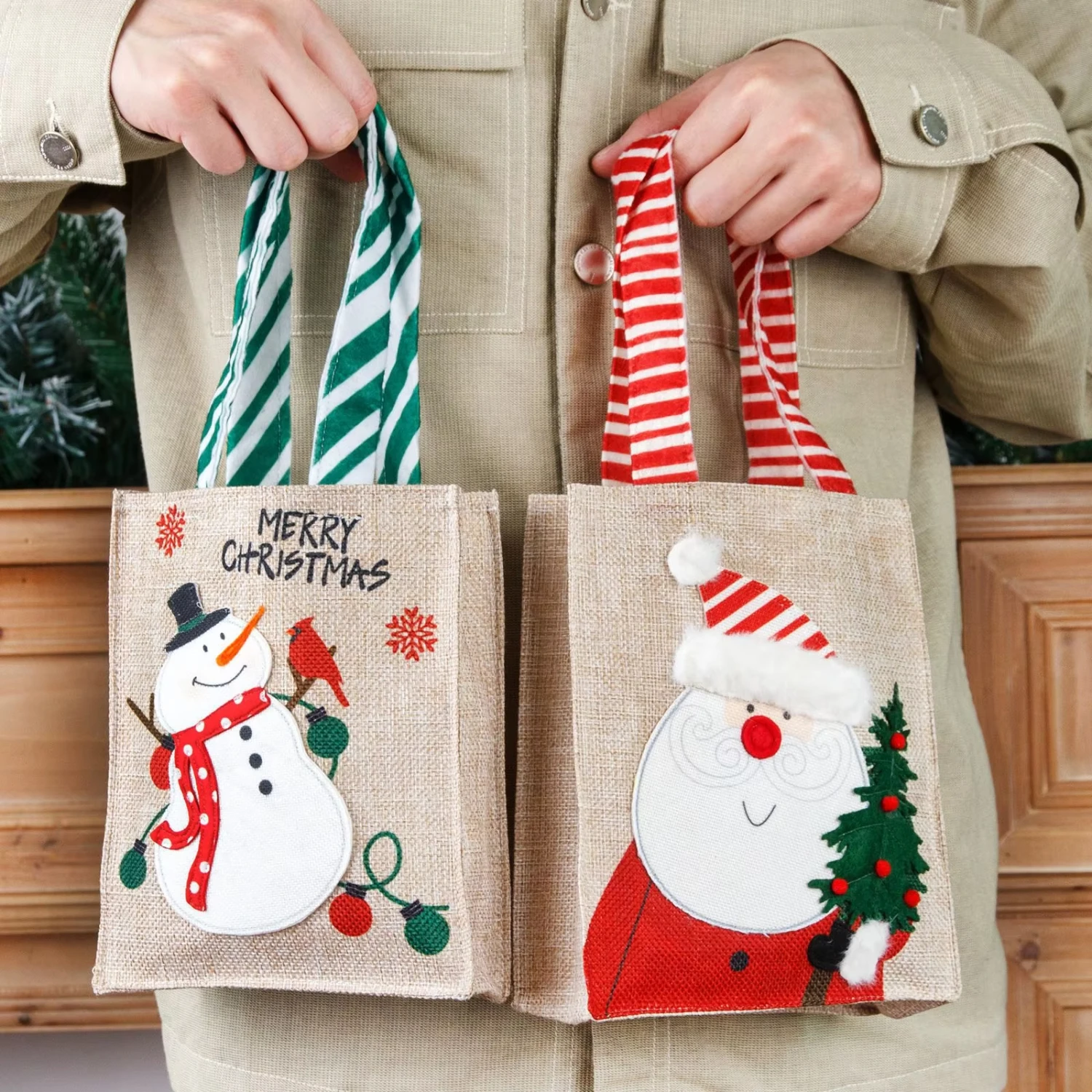 Christmas Burlap Gift Tote  Santa Presents Bags Small Christmas Snowman Shopping Gift Goody Jute Bags