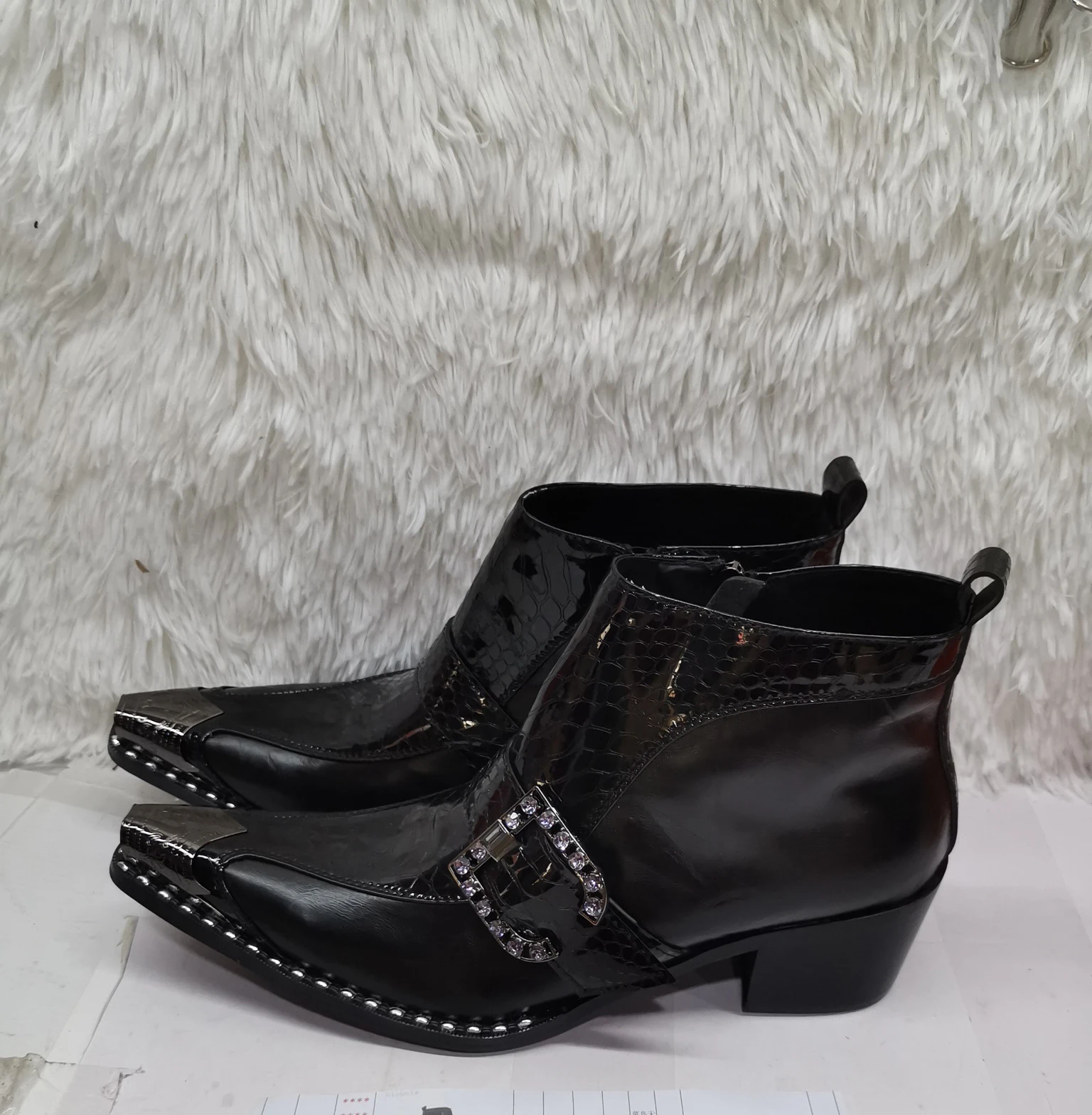 

Black Snake Pattern Men Ankle Boots Pointed Metal Toe Genuine Leather Rivets Fashion Cowboy Buckle Punk Boots