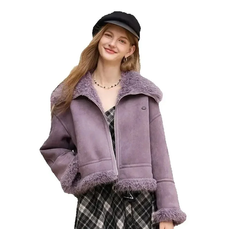 

Цельная замшевая шуба с фиолетовым мехом для женщин, короткий стиль, зима 2025 года, новый экологически чистый мех из овчины