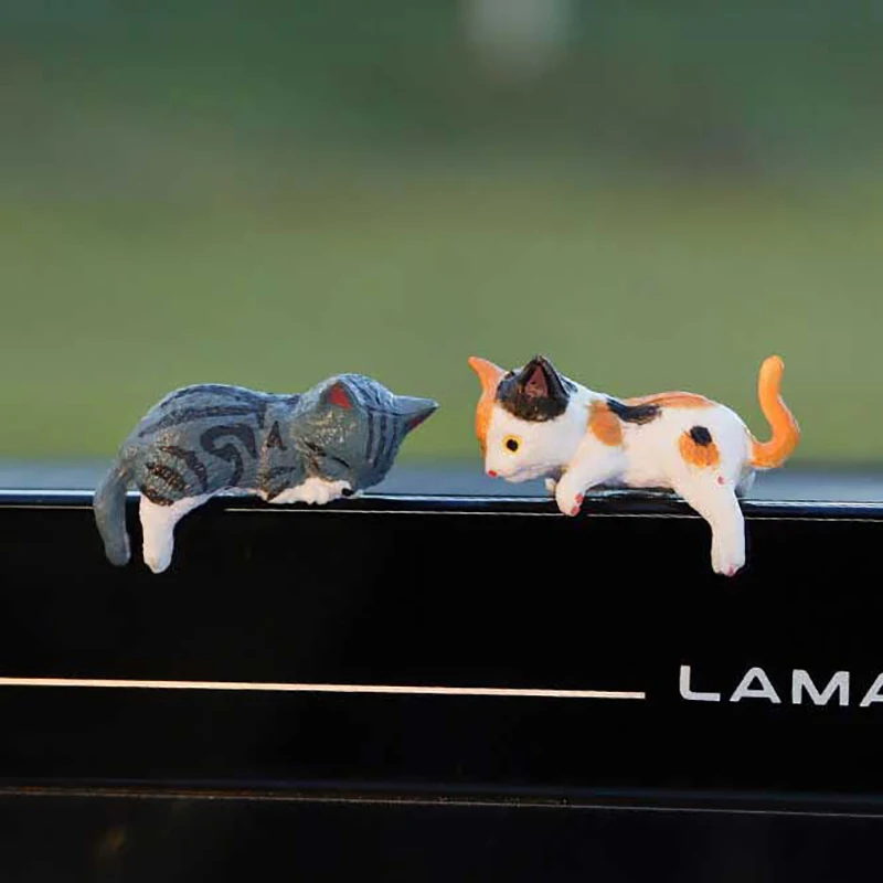 New 1Pc Cute Mini Cartoon Cat Car Ornaments Screen Edge Decoration Micro Landscape Model Creative Auto Accessories Gifts