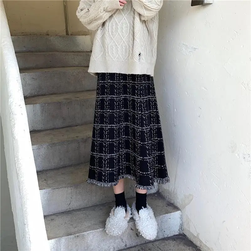 Autumn and Winter Women's Style Knitted Plaid A-Line High Waist Slim Midi Tassel Vintage All-match Fashion Office Lady Skirt