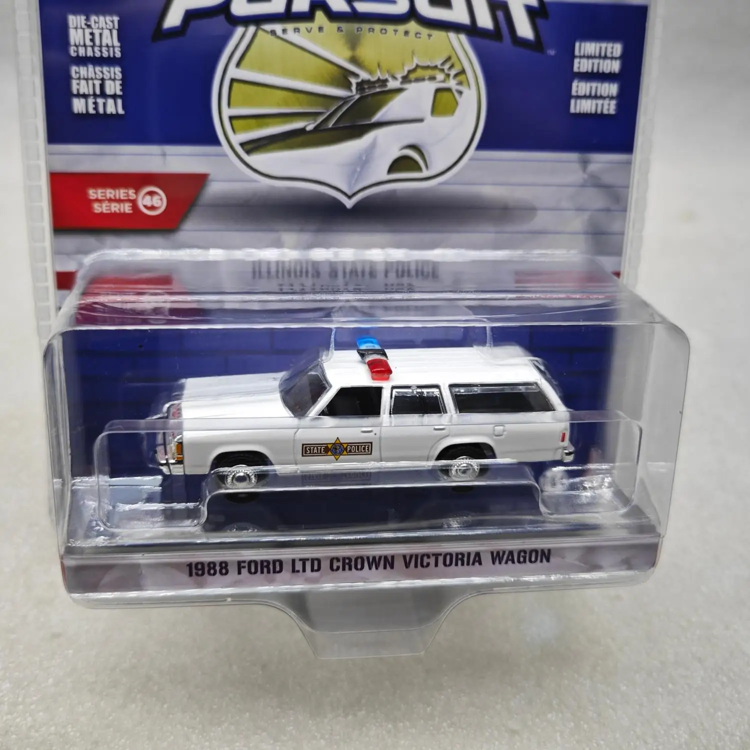 GreenLight 1:64 Hot Tracking 46-1988 Ford LTD Crown Victoria Wagon Illinois Police Car Diecast Alloy Car Model Collectible Gift