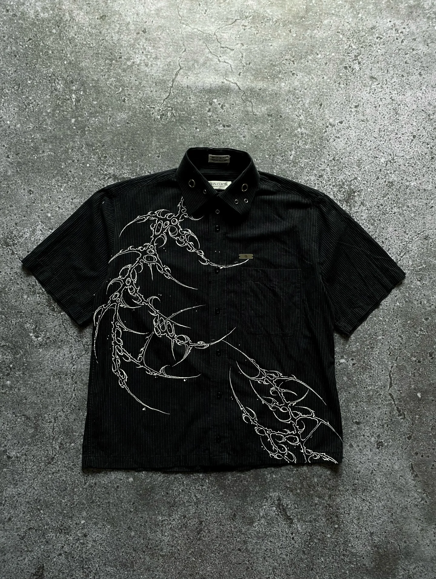 Y2K Black Shirt Tie Suit New Retro Harajuku Men Skull Holy Writ Letter Printing Tee Fashion Gothic corduroy Short Sleeves Tops