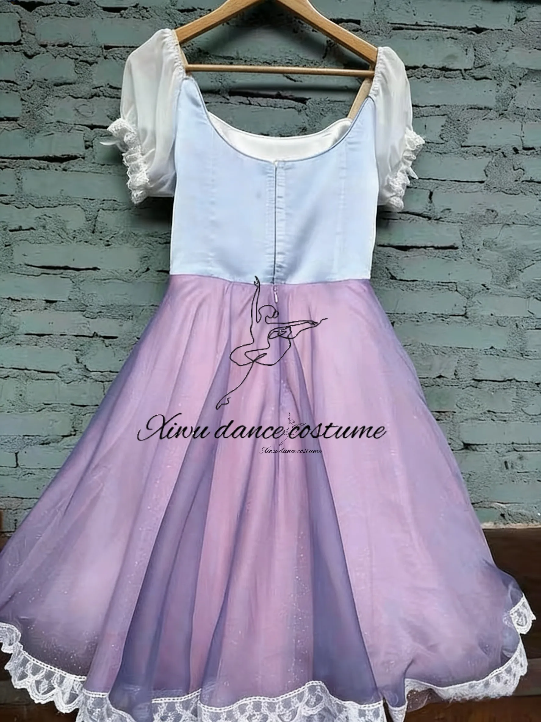 Enchanted Lavender Princess Tutu Dress with Puffed Sleeves & Lace Trim for Ballet