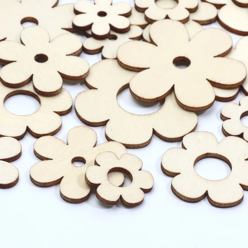 20pcs Wooden Flowers Ornaments Wooden Flowers Shape Blank Wood Slice Embellishments DIY Craft Wedding Christmas Decoration