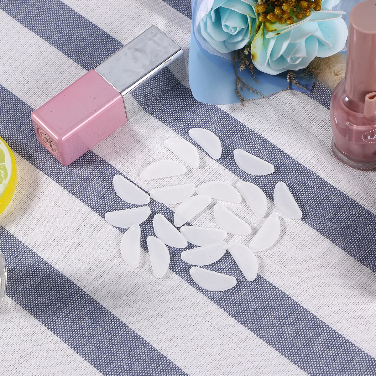 

10Pairs Silicone Anti-Slip Nose Pads for Eyeglasses Glasses Nose Pastes Non-Slip Eyewear Accessories Nearsighted Students