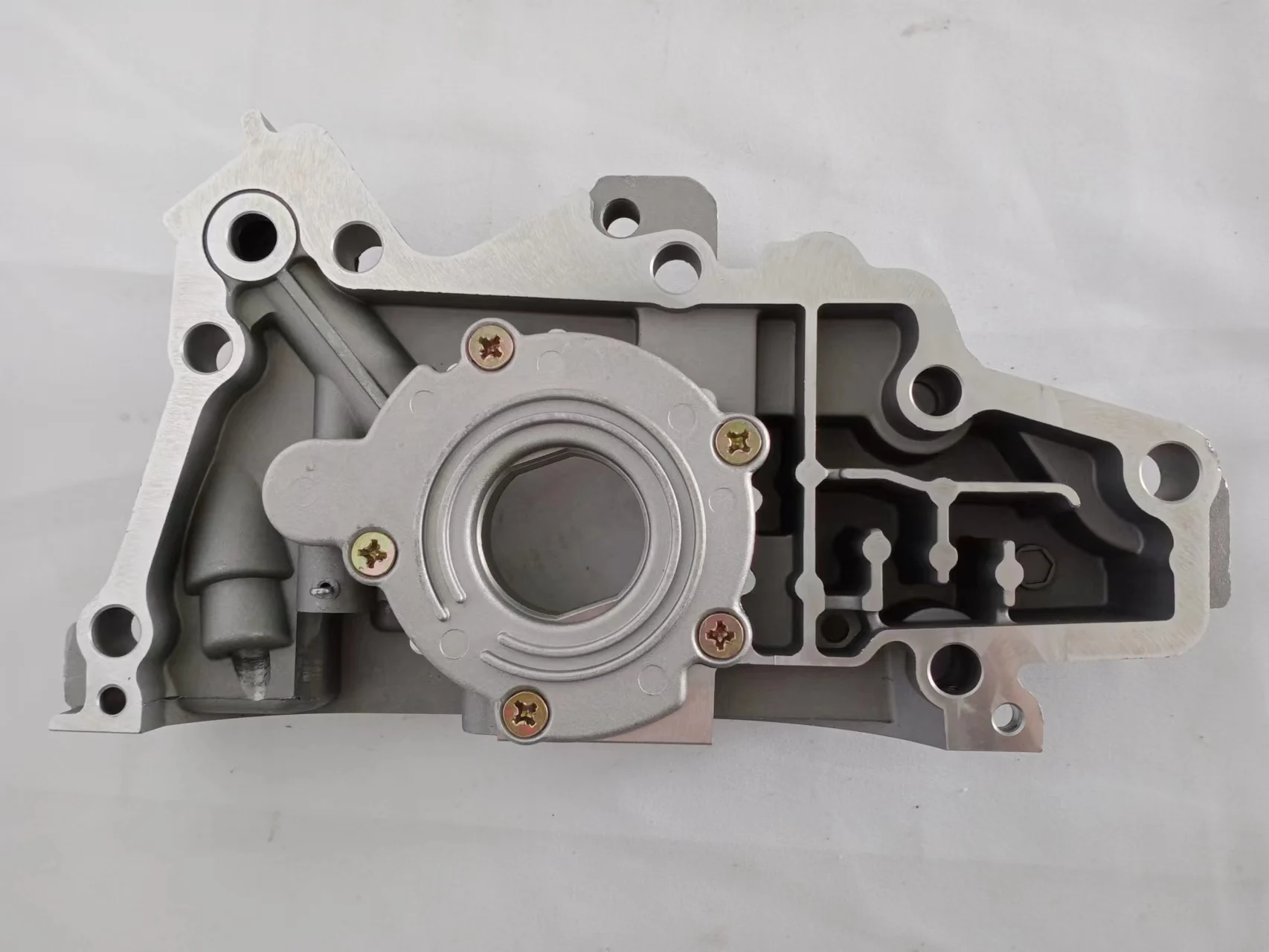Wholesales Auto Part Oil Pump OEM 372-1011030 for Chery Geely Great Wall Lifan JAC BYD