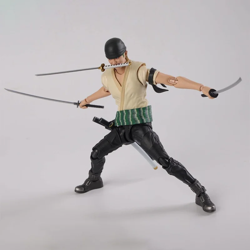 Bandai Originale Genuino Figura One Piece Stagione 1 Modello Kit SHF Roronoa Zoro Collezione Action Figure Modello per Ragazzi Giocattoli Regali