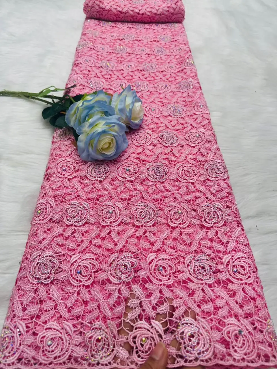 أحدث تصميم الحبل جبر أقمشة الدانتيل بلورات الأفريقي أقمشة الدانتيل 2026 عالية النيجيري مواد قابلة للذوبان في الماء لفساتين M61-1