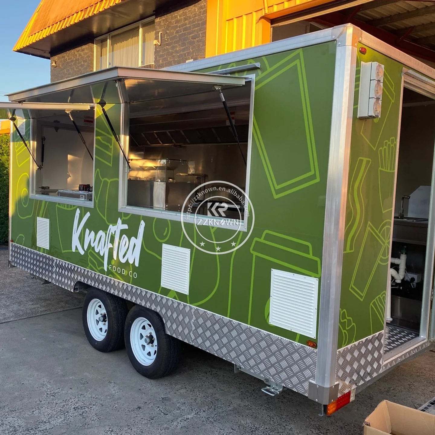 รถขายอาหาร2024ตามต้องการรถขายกาแฟกลางแจ้งรถตู้จีนทอดลึกอาหารจานด่วน