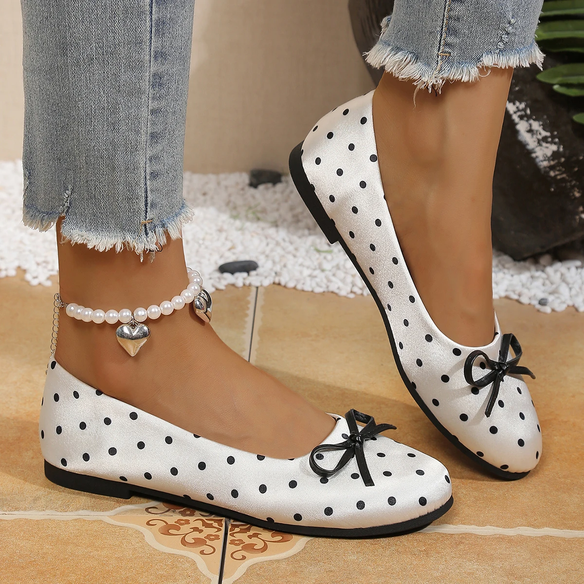 Damen-Ballerinas mit Polka-Dot-Muster und Schleife, runde Zehenpartie, Slip-On, lässige flache Schuhe – Detail 11