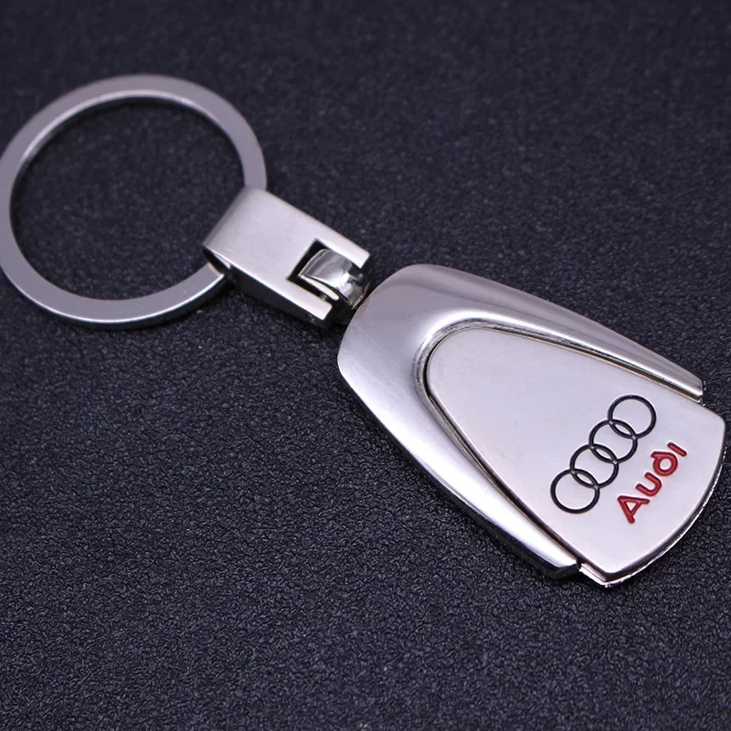 Metal Car Logo Keychain for Audi A3 A4 A5 B9 B7 C6 Q5 Q8 Q6 S3 S4 S5 S6 RS4 RS5 RS6 SQ7 SQ6 TT Key Ring Key Holder Accessories