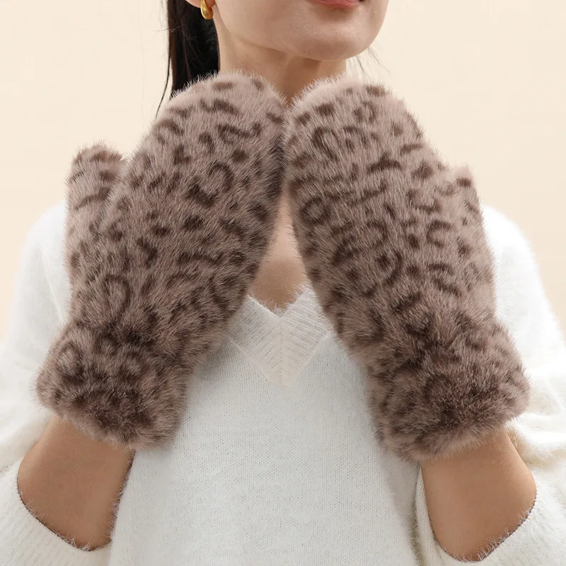 Winter Leopard Gloves Women Imitation Mink Fur Gloves Windproof Plush Thick Warm Plus Cashmere Gloves Soft Full Fingers Mittens
