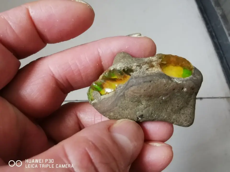 100% Natural Raw Ethiopian Opal Stone specimen 78.5ct(15.7g)
