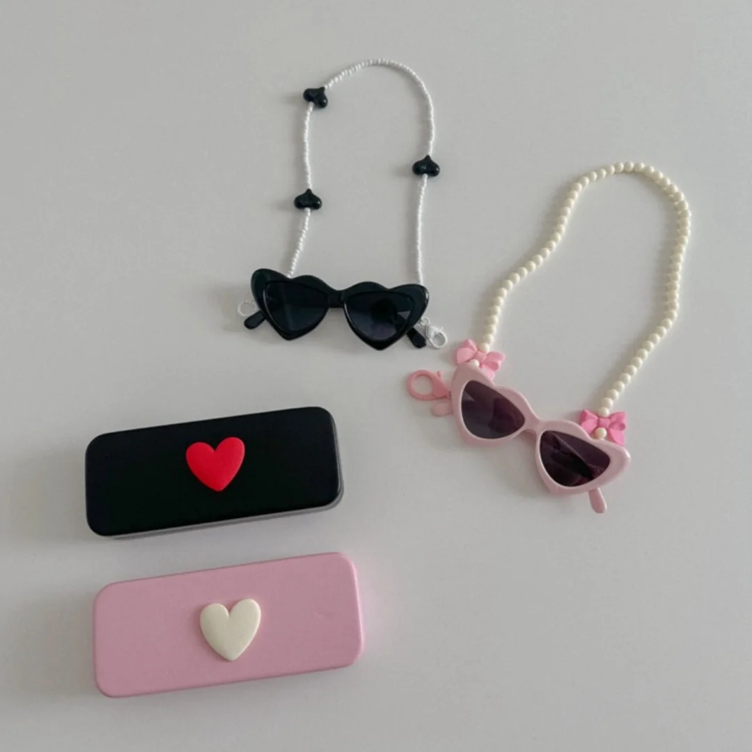 3Pcs/Set Kids Heart Shape Sunglasses Sunscreen Neck Hanging Eyeglasses with Eyeglass Chain Eyewear Box Set for Boys Girls UV400