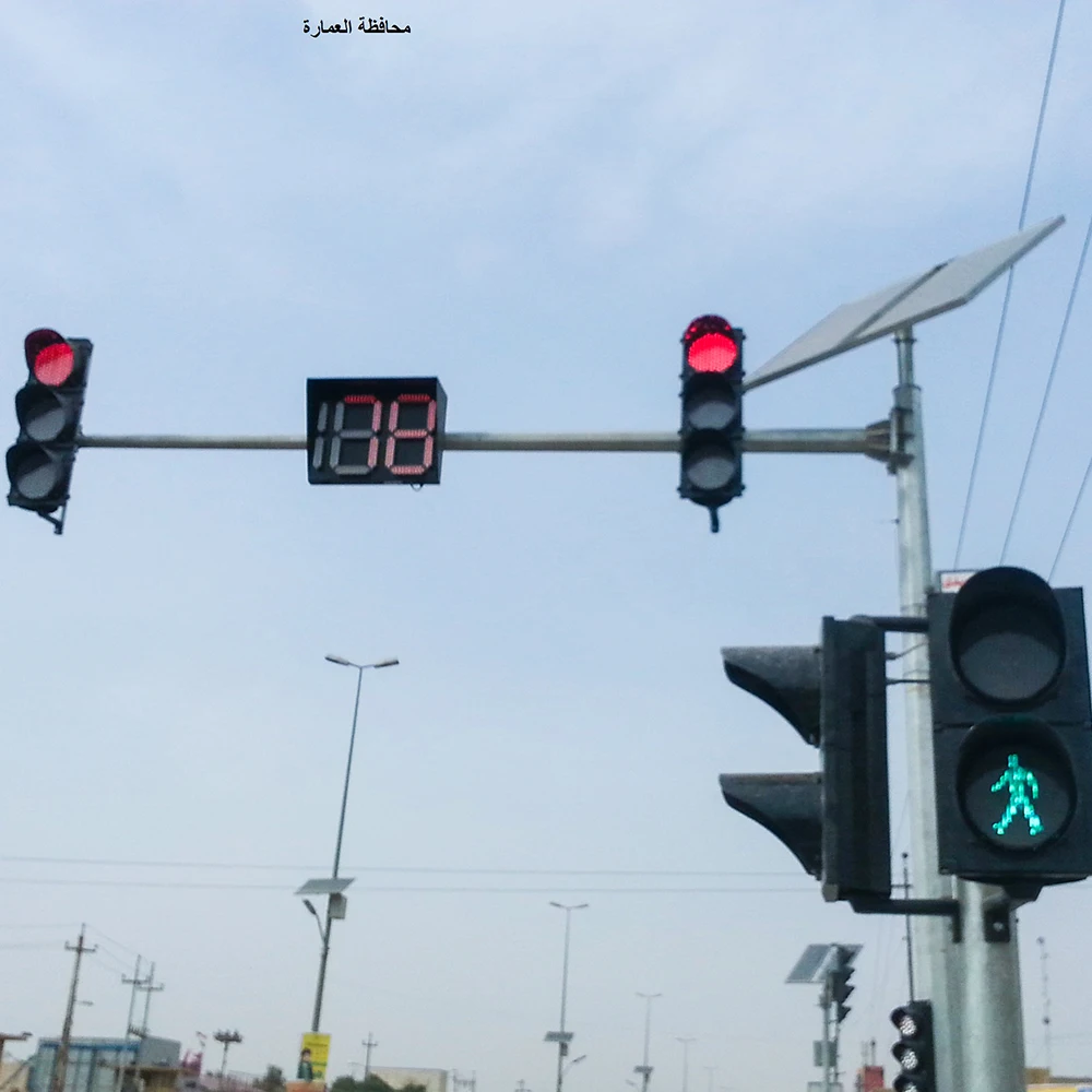 Solar Powered led trafic light signal lamp Wireless Traffic lights Controller System Solution for main road in Iraq