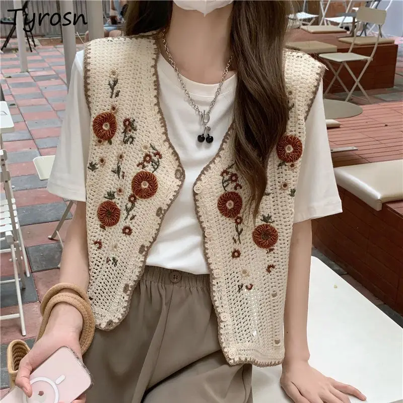 

Sweater Vest Women Embroidery Sleeveless Outwear Girls Chic Students Casual Loose All-match Fashion Floral Embroidery Retro Ins