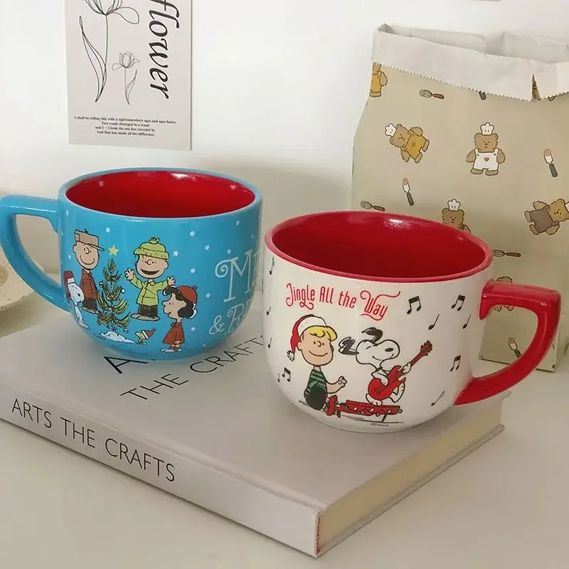 Taza de Snoopy, estilo de Anime de dibujos animados, bonita cerámica a granel, cereales, desayuno, leche, taza de café, vidrio avanzado creativo, regalos de Nochebuena