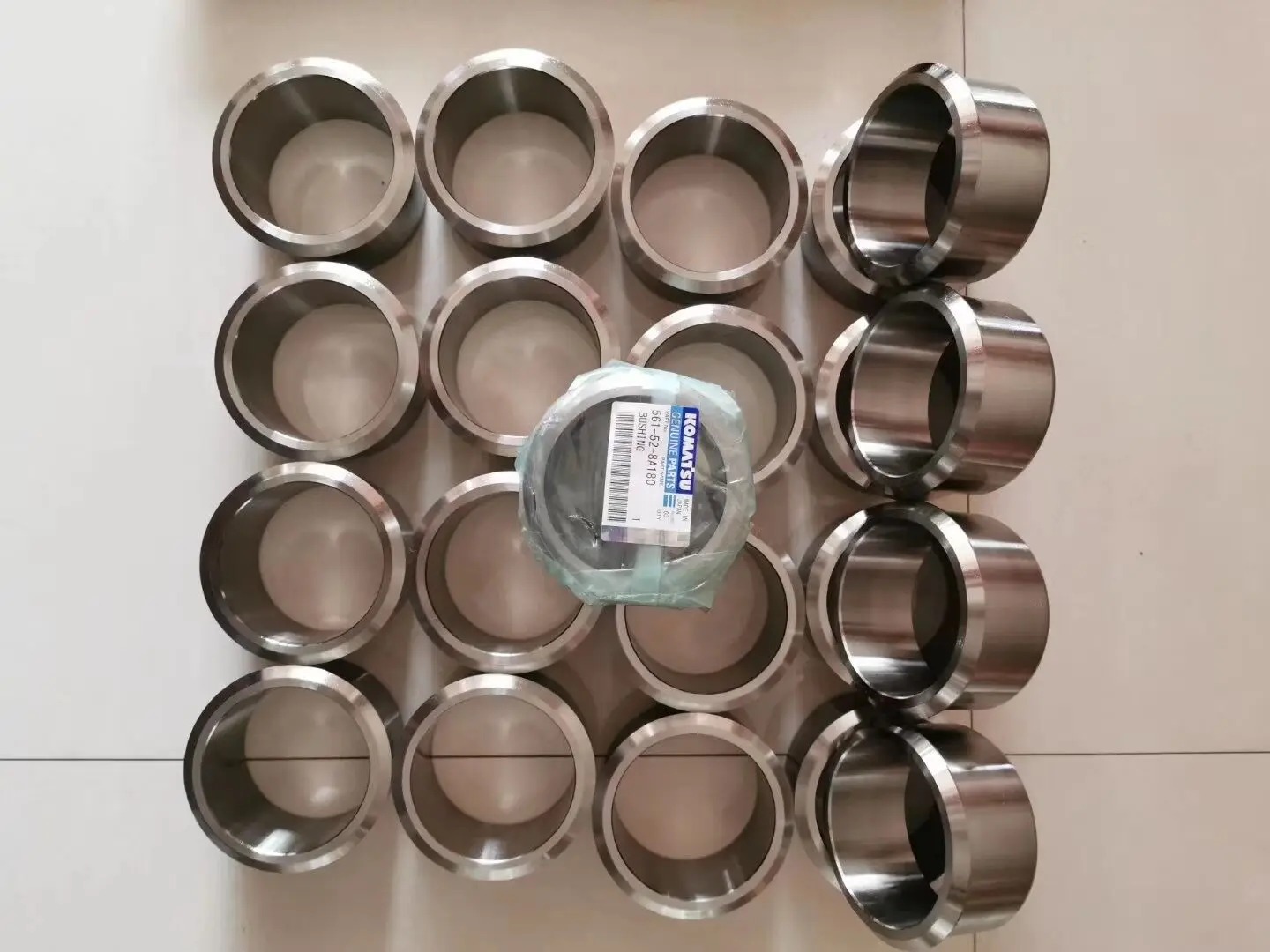 561-52-8A180 561-52-81580 561-52-81170 561-52-81570 Bushing for HD785-7 Dump Trucks factory