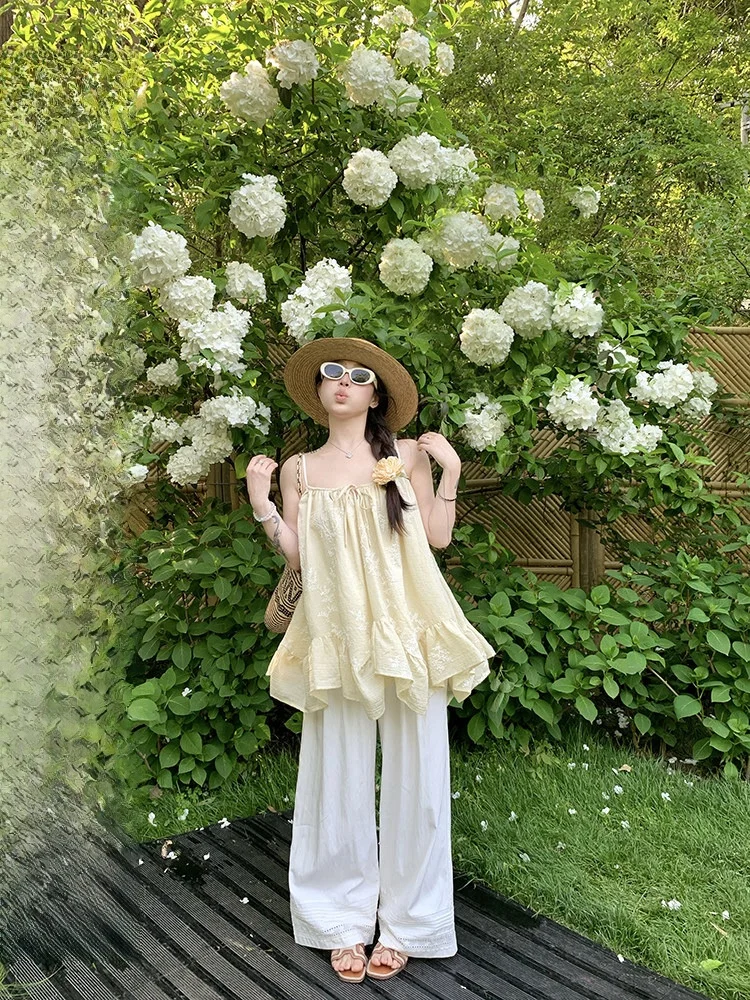 

Evnsle Embroidered Summer Mid-Length Women's Tank Top with Lace Hemline Silk Material Commute Sle Loose Fit Color