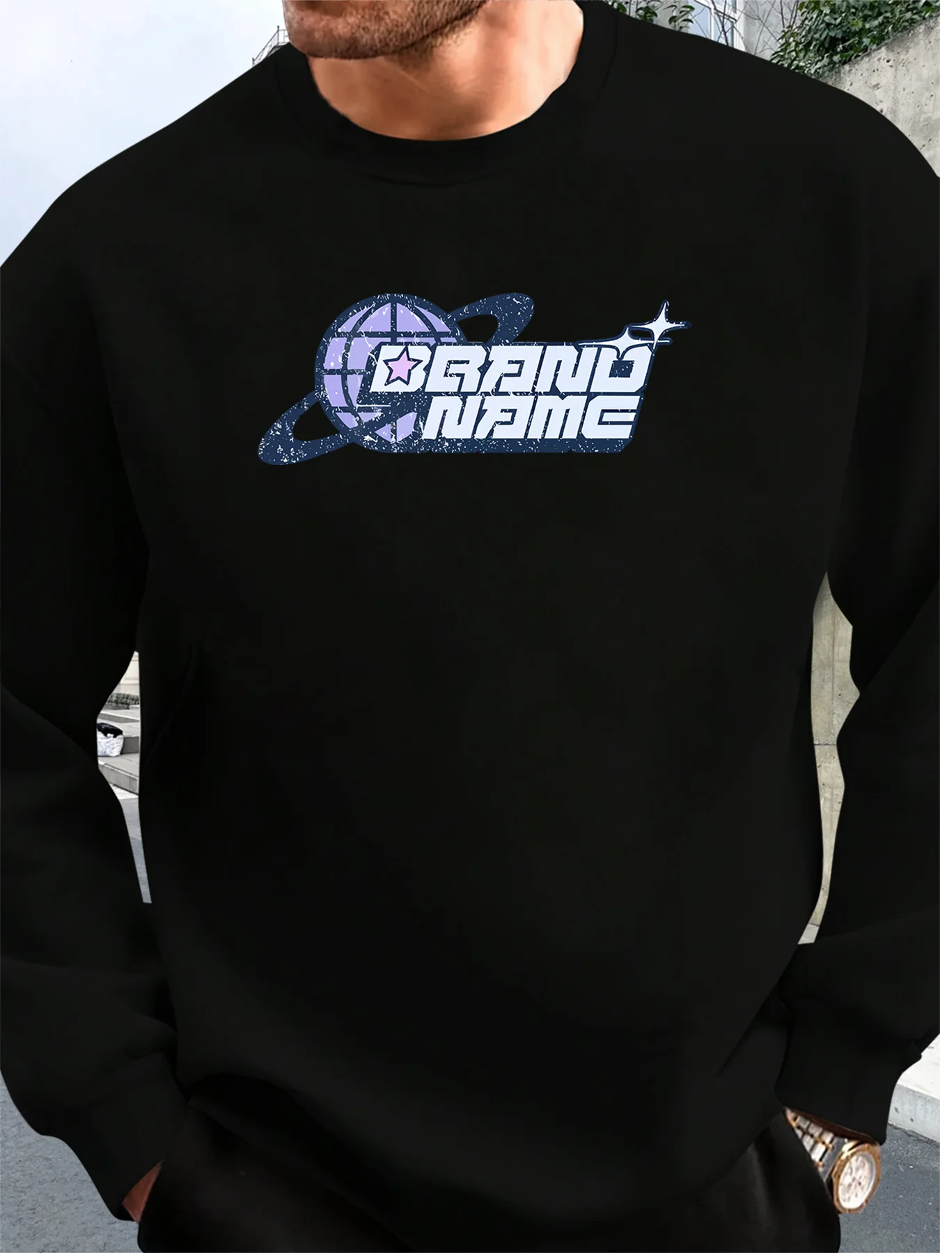 

Мужская толстовка с графическим принтом Space-Themed — черный повседневный пуловер свободного покроя с круглым вырезом