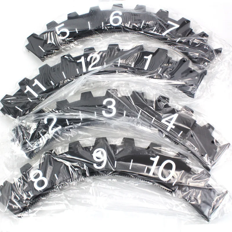 Nordic Creative Triangle Large Hanging Gear Clock Living Room Home Simple European Mechanical Gear Clock Home Living