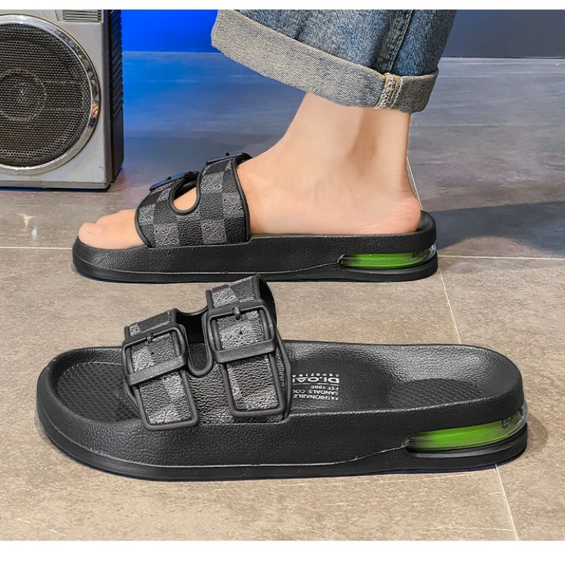 

Men's Multi-color Round-toe Lightweight Summer Plus-size Wearable Soft and Casual Quick-drying Anti-slip Beach Sandals