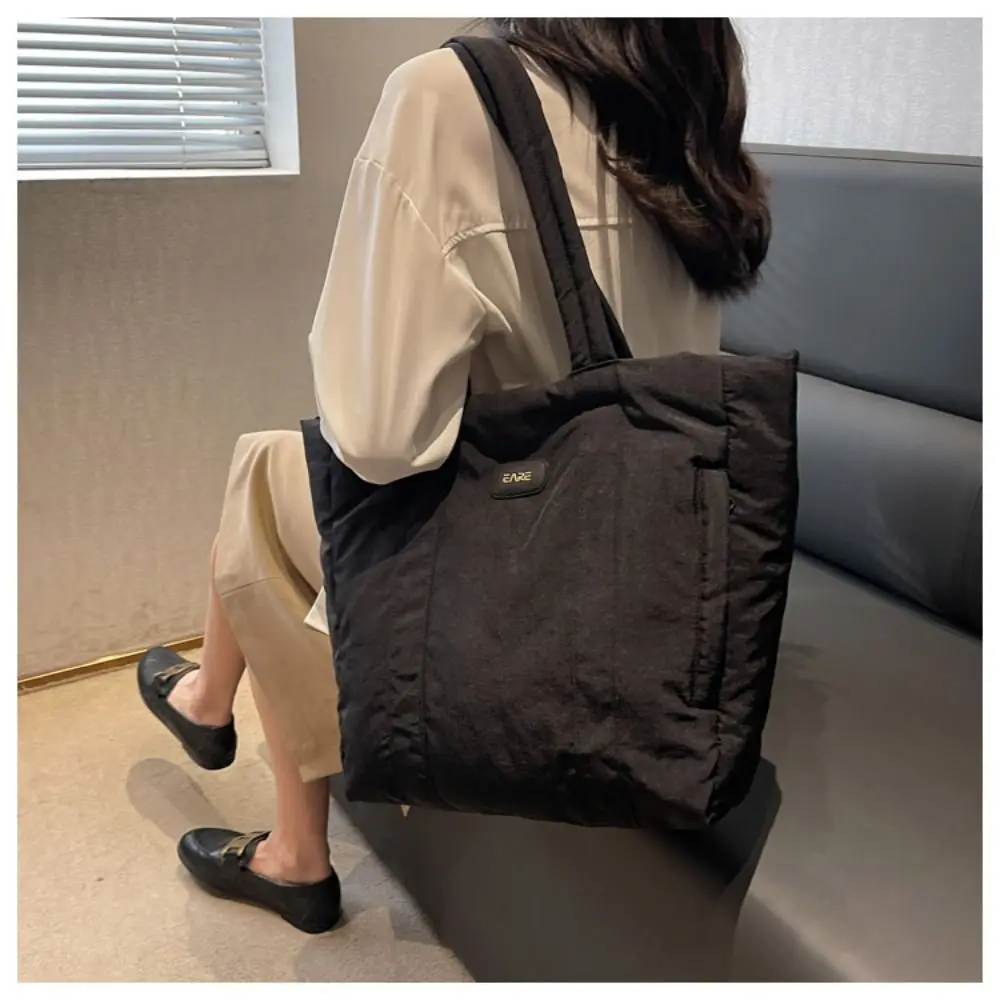 Large Capacity Quilted Bag Elegant with Zipper Puffy Shoulder Bag Handbag Nylon Shopping Bag Woman