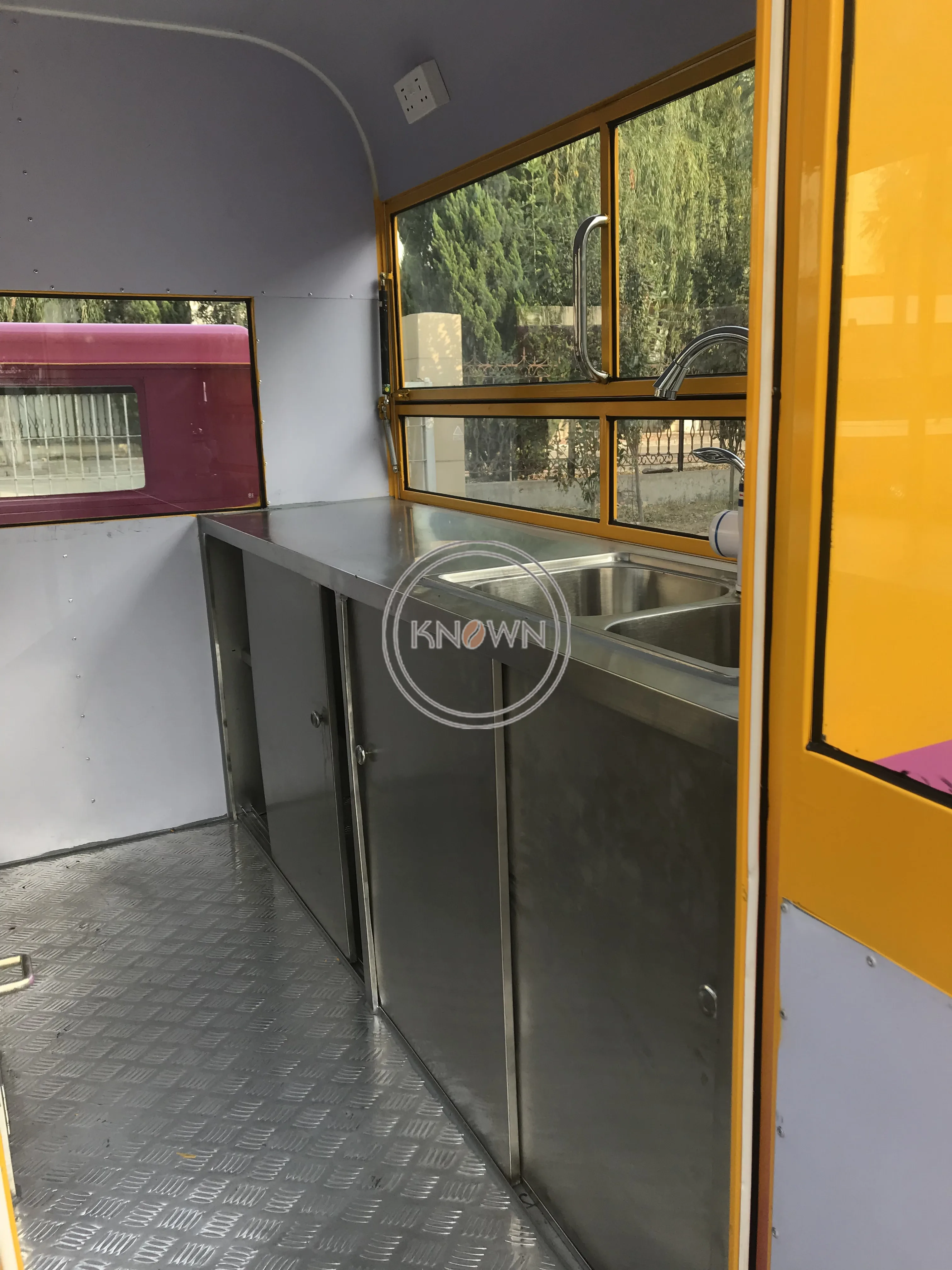 عربة ثلاثية العجلات للطعام الكهربائية الرخيصة، مقطورات طعام مخصصة، مجهزة بالكامل، دراجة ثلاثية العجلات للبيتزا هوت دوج