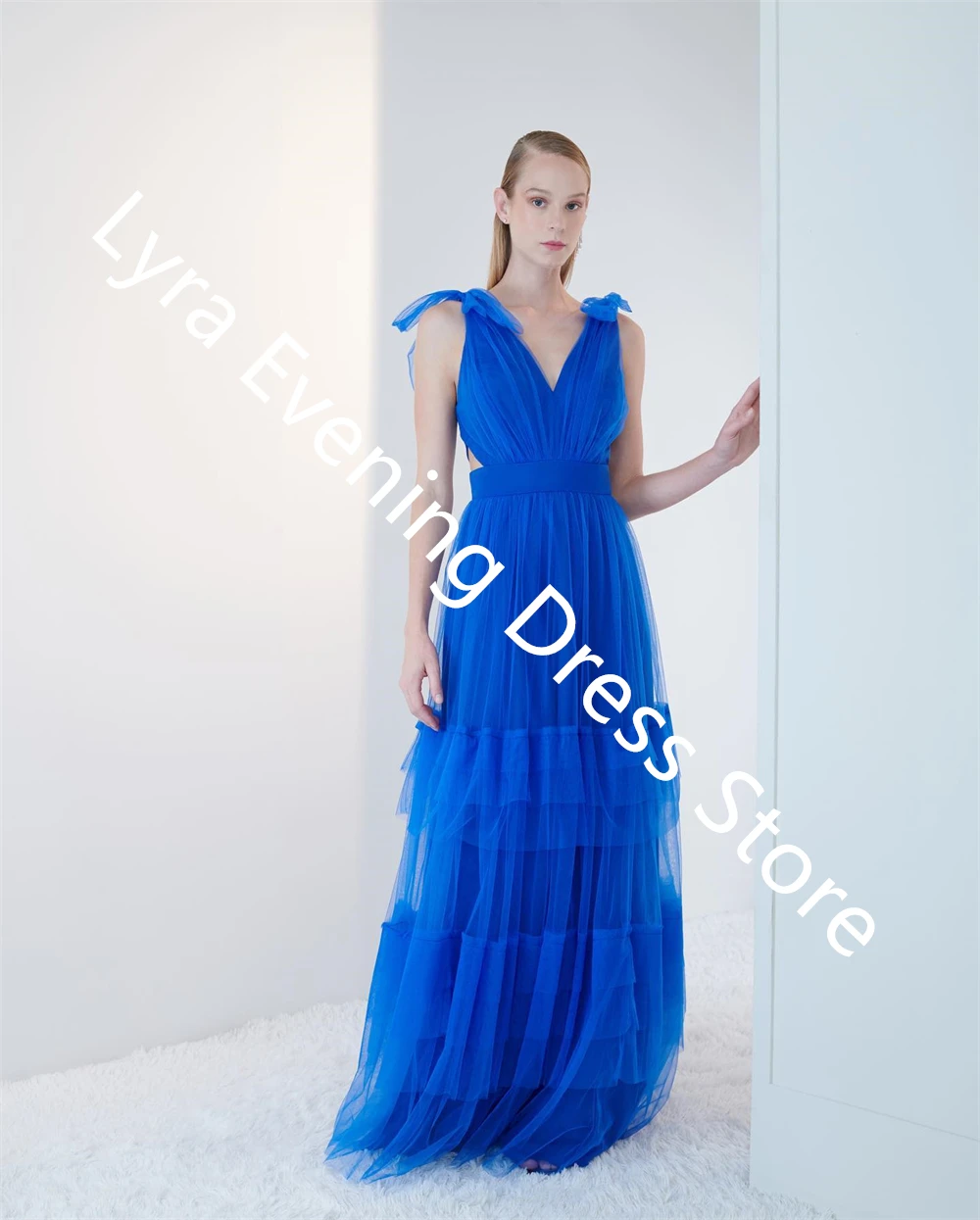 Customized Temperament Blue Tulle Evening Dress V-Neck Cap Sleeve Sleeveless Celebrity Gowns High Quality Bespoke Occasion Gowns