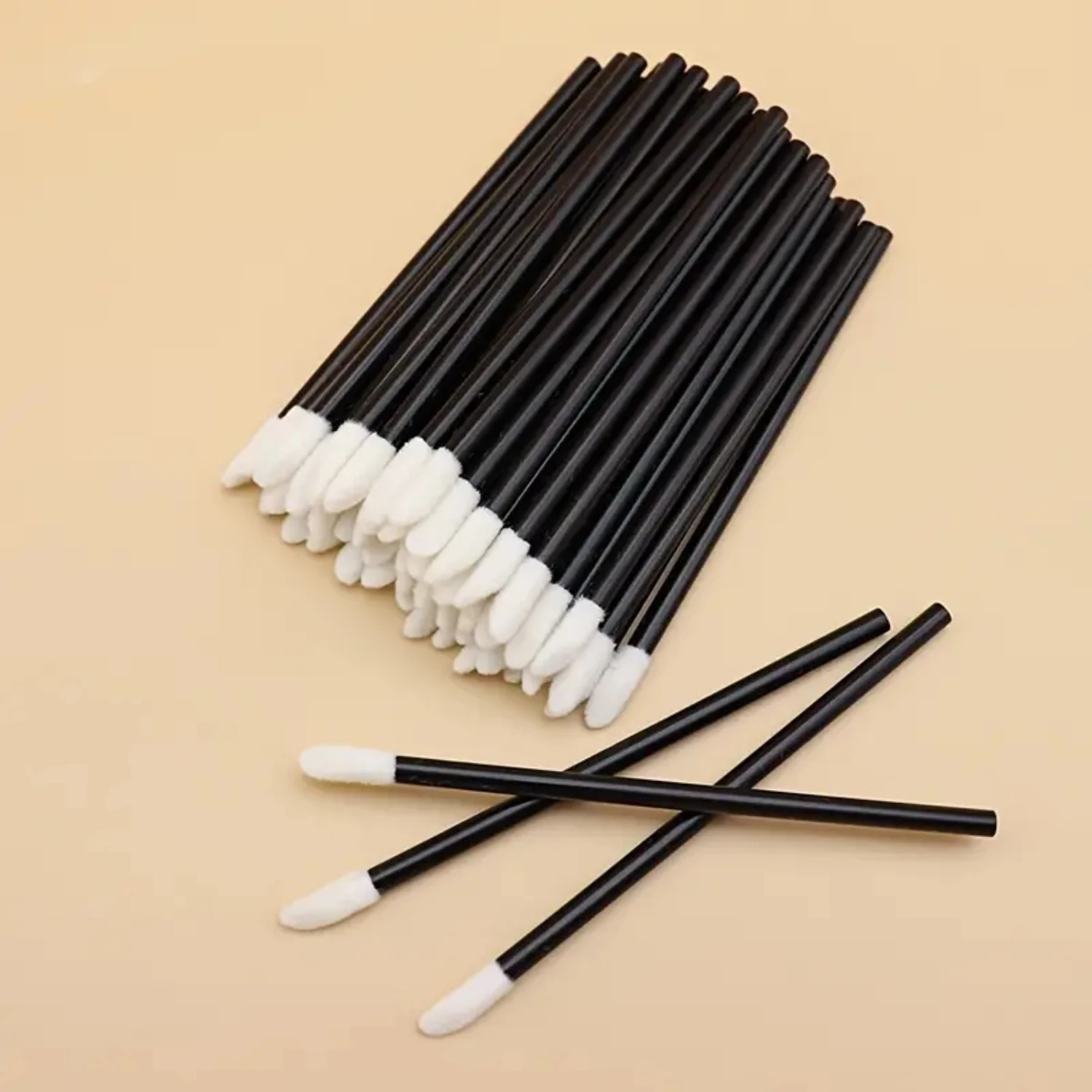 Makeup Tool Hollow Lip Brush Mini Portable Lipstick Lip Gloss Lipstick Brush Multi-function Brush 50pcs/bag