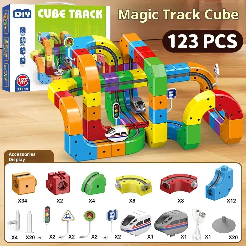 מסלולים חשמליים עם כלי רכב נגד כוח הכבידה - 100+ חלקים צעצועי בניית גזע יצירתיים רכבת עשה זאת בעצמך לצעצוע מתנה