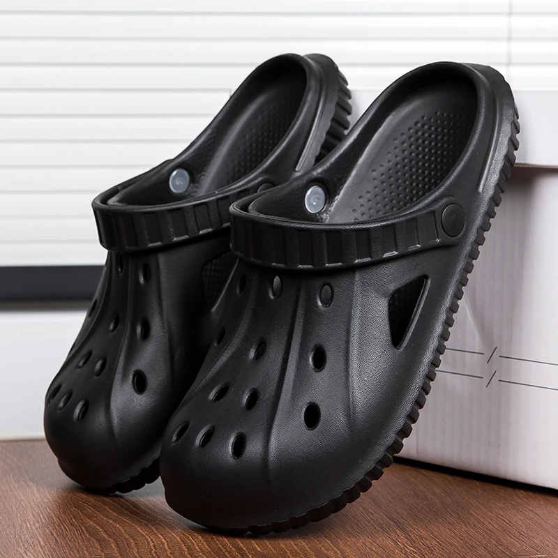 

Summer beach sandals non-slip breathable couple EVA slippers fashion indoor and outdoor hole shoes slippers for men and women