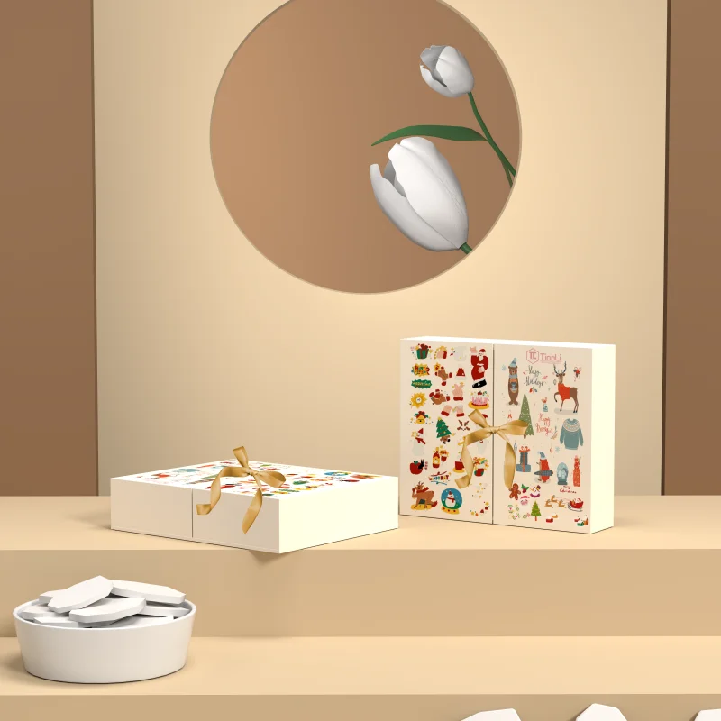 custom.Luxury Customized Packaging Box Reusable Magnetic Folding Paper Boxes with Digital Printing Embossed