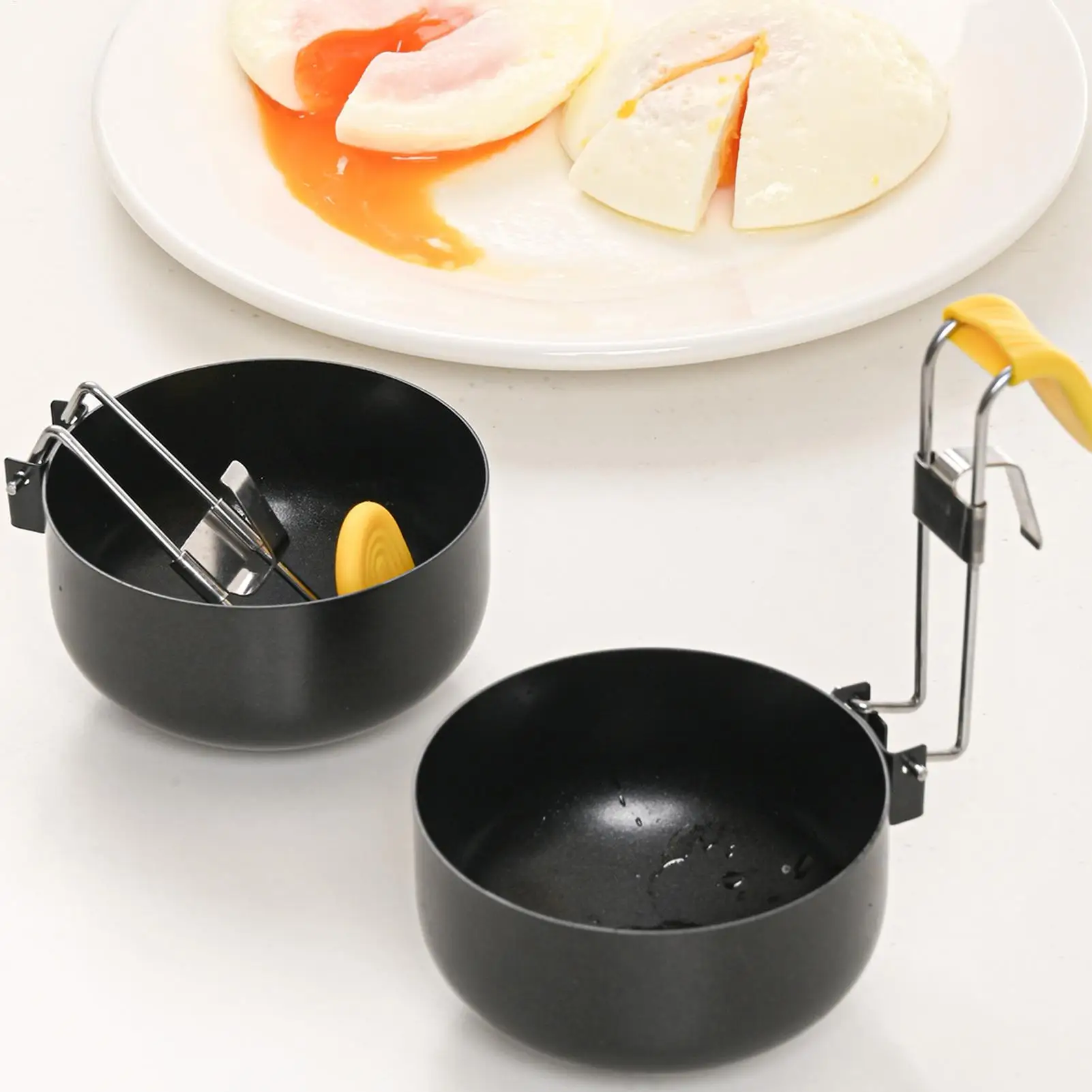 Foldable Hanging Egg Poaching Spoon Anti-Scald Round Egg Steamer Non-Stick Boiling Gadget for Soft-Boiled Eggs
