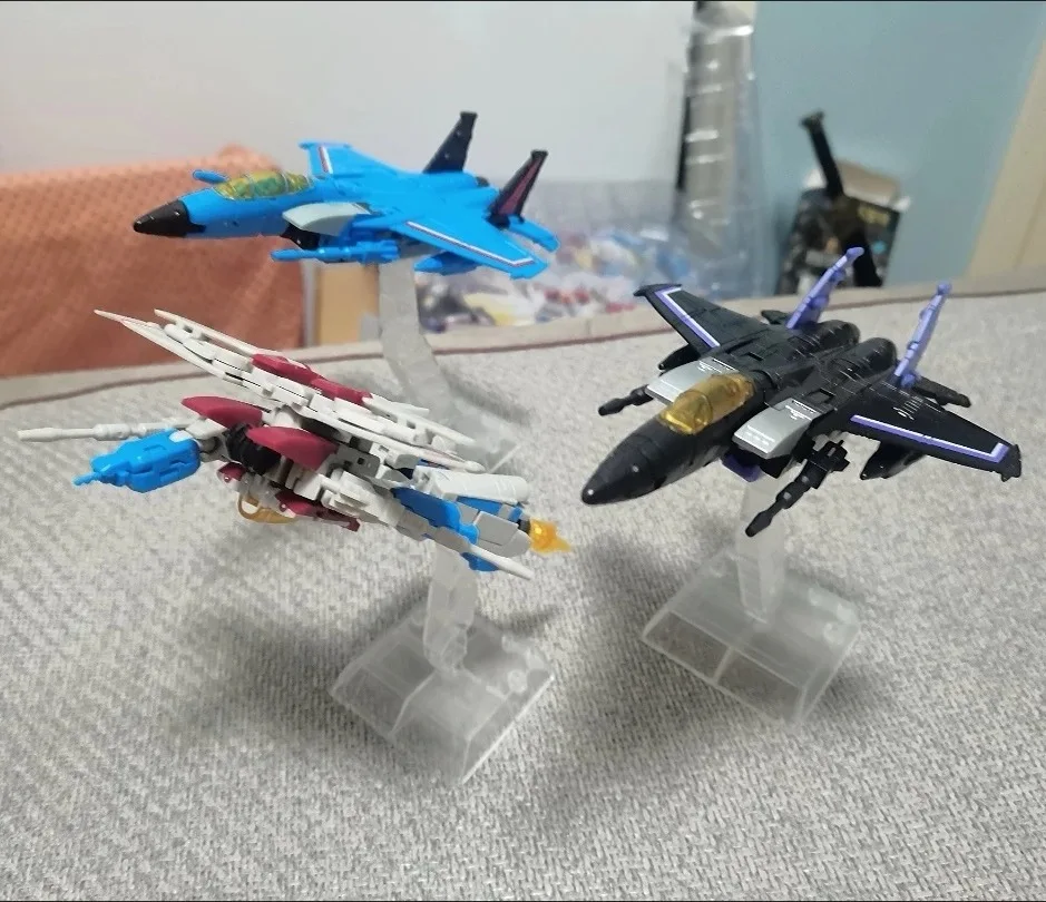 In Stock Transformation G1 FG01-03 Starscream SkyWarp Thundercracker Set Action Figure Deformable Aircraft Model Action Figure