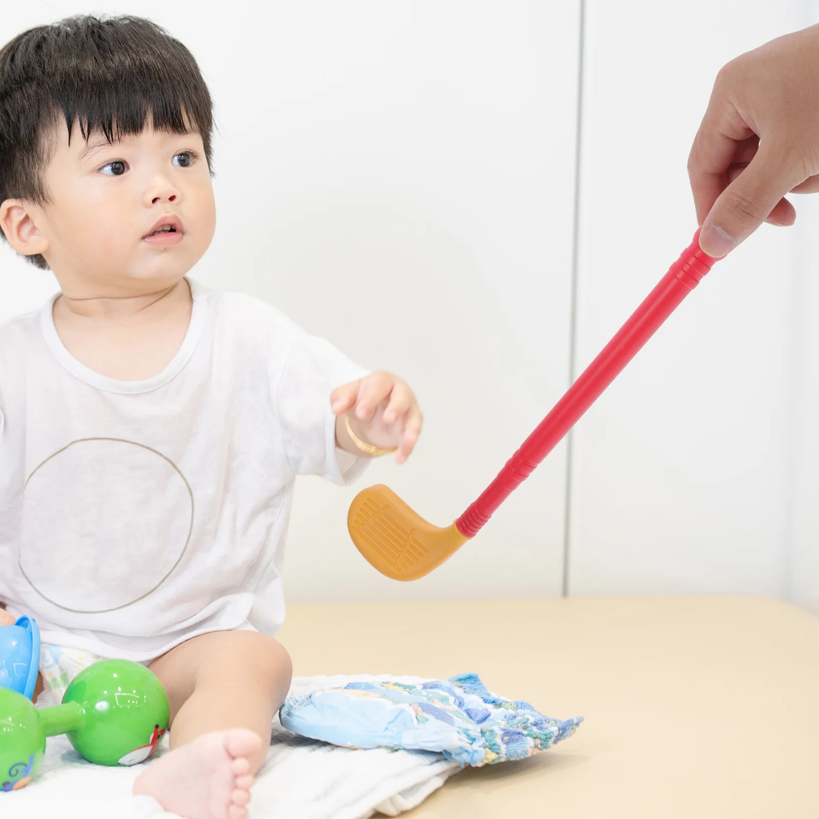 2 juegos de palos de Golf, juguete de golfista de plástico para niños, juguetes interactivos para bebés, accesorios deportivos educativos para interiores y exteriores