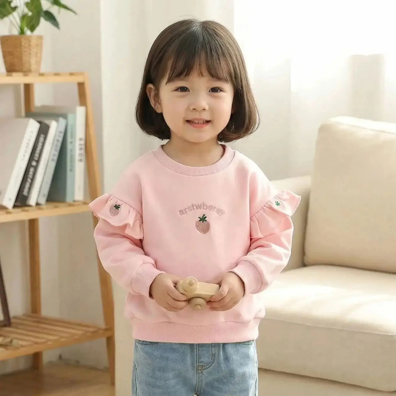 1-6Y Spring New Girls Sweatshirt Cute Strawberry Embroidery Ruffle Trim Pullover O-Neck Soft Beige Children Clothes
