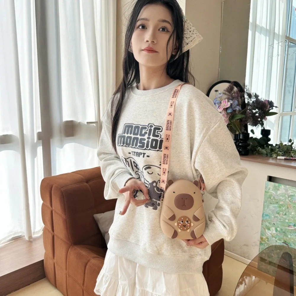 

Simple Cartoon Capybara Coin Purse Portable Mini Silicone Shoulder Bag Cute Wallet Small Item Bag Children
