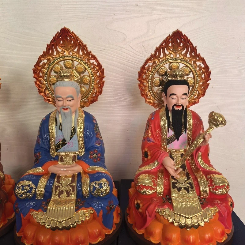 Cypress wood carving painted Taoist god Sanqing statue, Yuanshi Tianzun spiritual treasure offering ornament