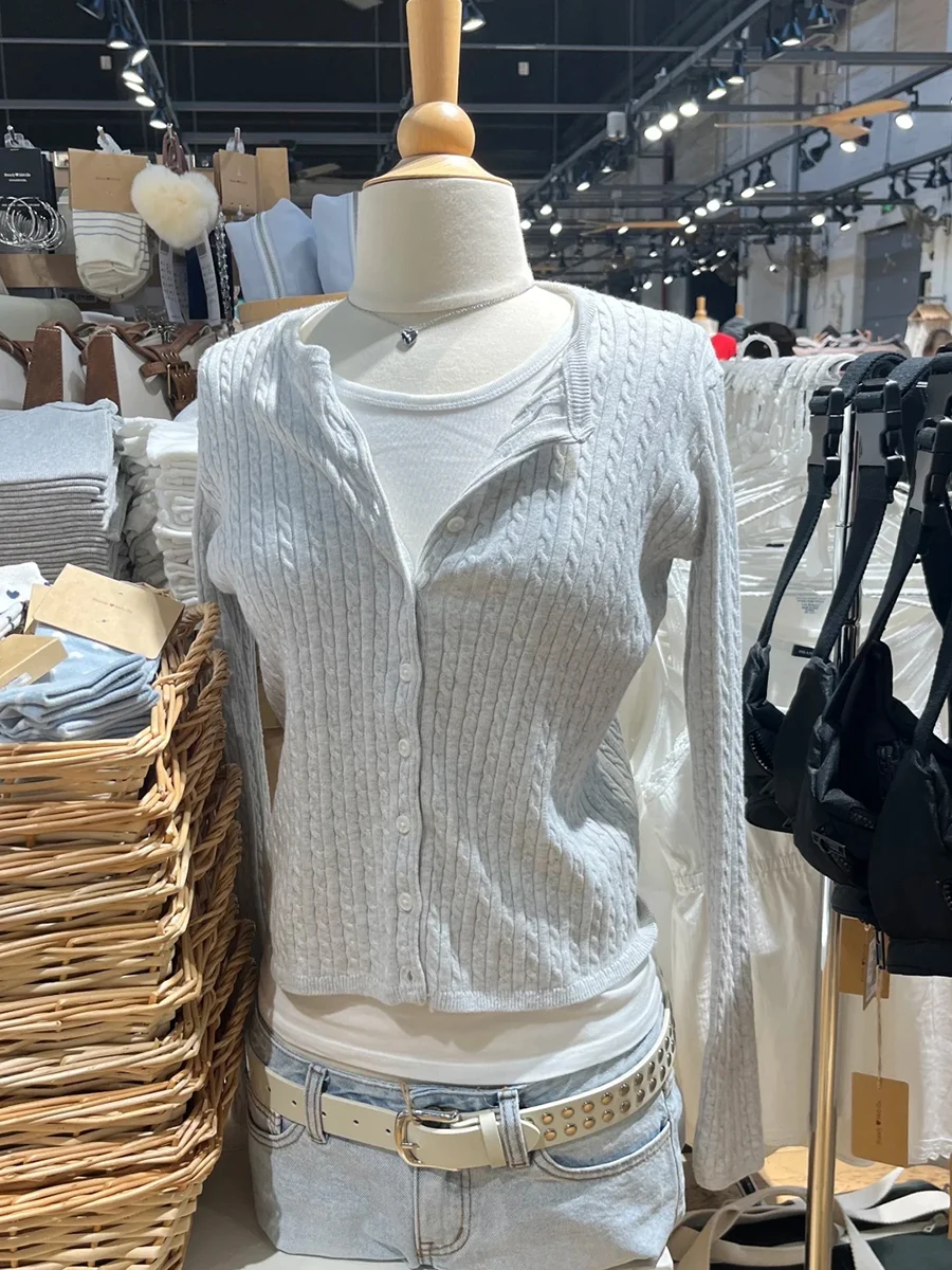 

Gray Slim Cable Knit Short Cardigan Woman New Crew Neck Single Breasted Long Sleeve Knitwear Autumn Sweet Casual Fashion Sweater