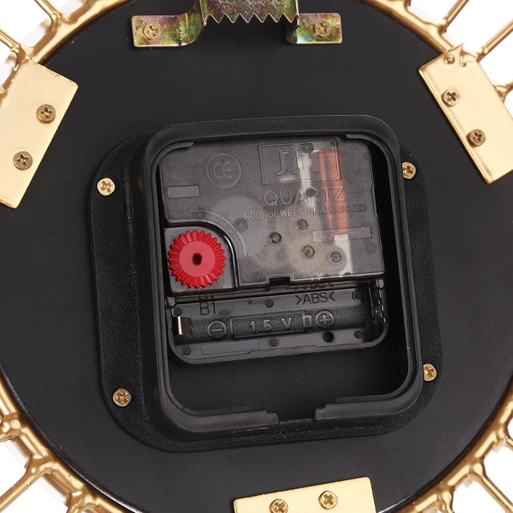 

Exquisite Golden Metal Diamond Wall Clock Luxury Silent Non-Ticking for Home Cafe Club Pub Bar Wall Clock