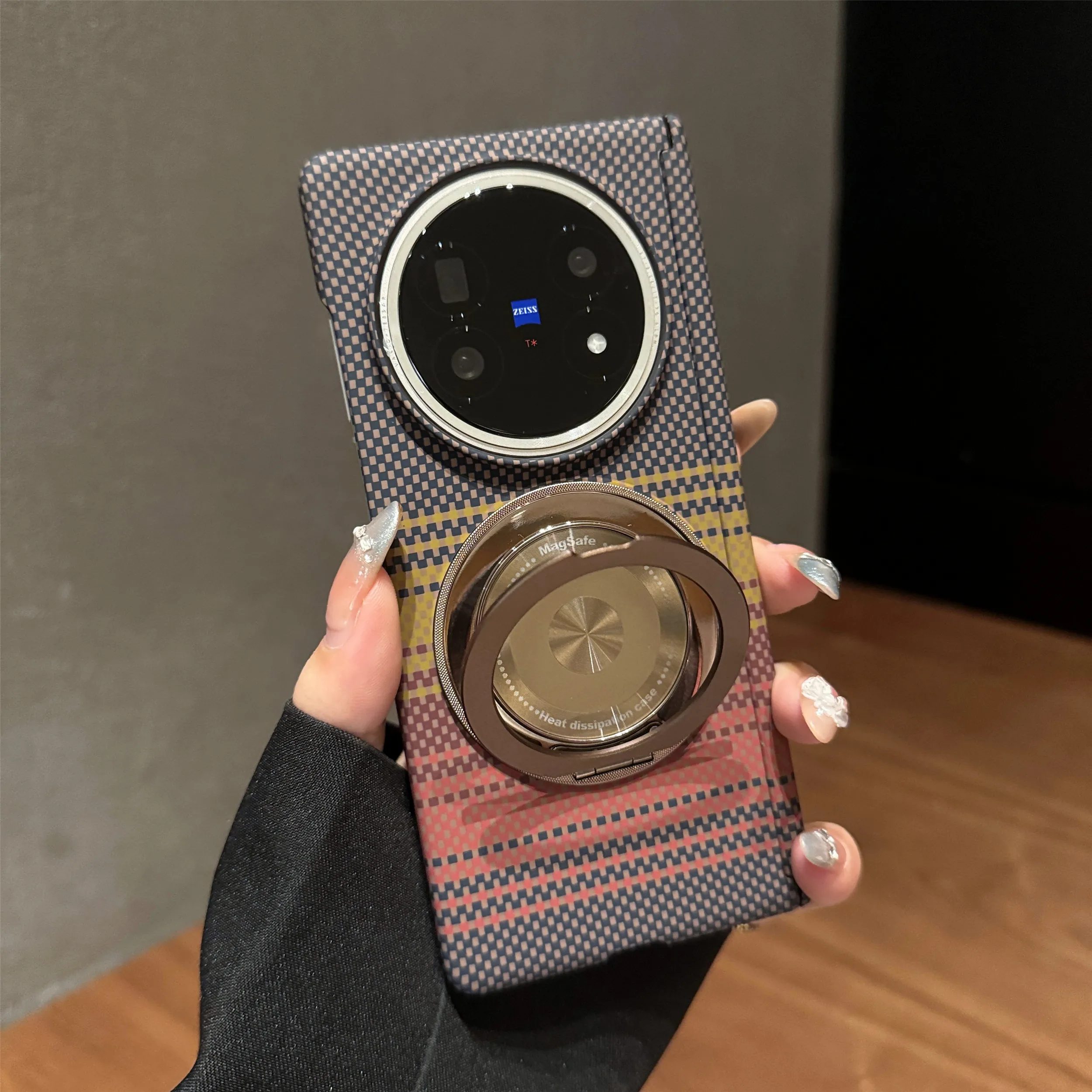 

New Luxury Carbon Fiber Pattern Hinge Phone Case For VIVO X Fold 5 Ring Buckle 360 ° Rotating Magnetic Magsafe Protection Cover