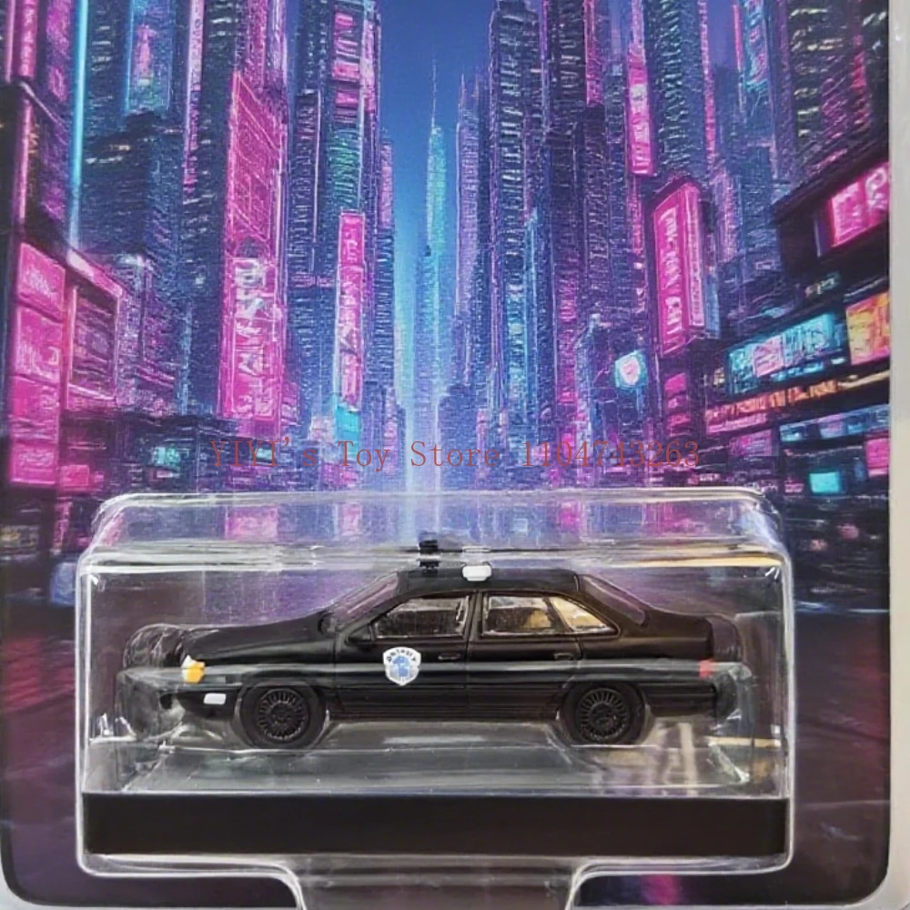 

1: 64 RoboCop 1986 Ford Detroit Metro Western Police Усовершенствованная модель автомобиля Коллекционные предметы A1